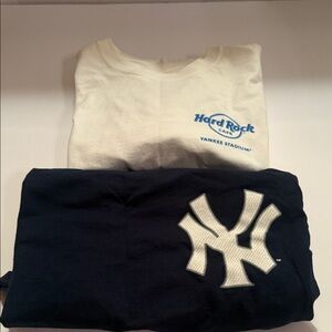 Vintage Hard Rock Cafe White Yankee Stadium & Majestic Derek Jeter tee